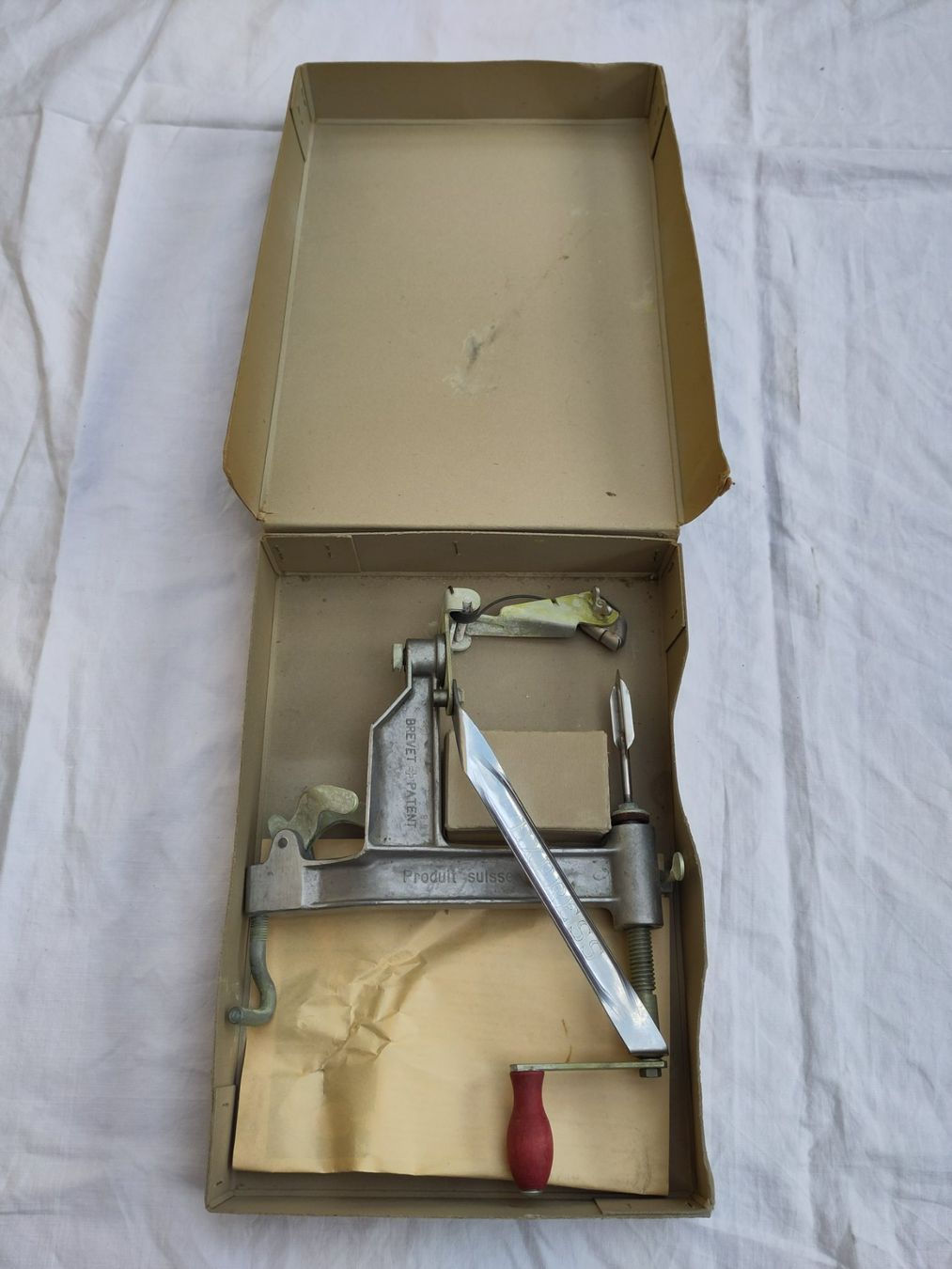 Küchengeräte: Museumsstück "Express Schälmaschine" Swiss made + Patent – Neu und originalverpackt aus Muttenz von Laeckerlihamschter 2