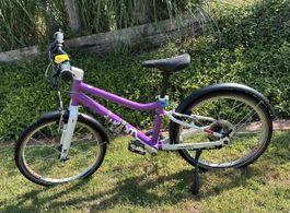 Kinderfahrrad Woom 4, violett, 20 Zoll, sehr guter Zustand