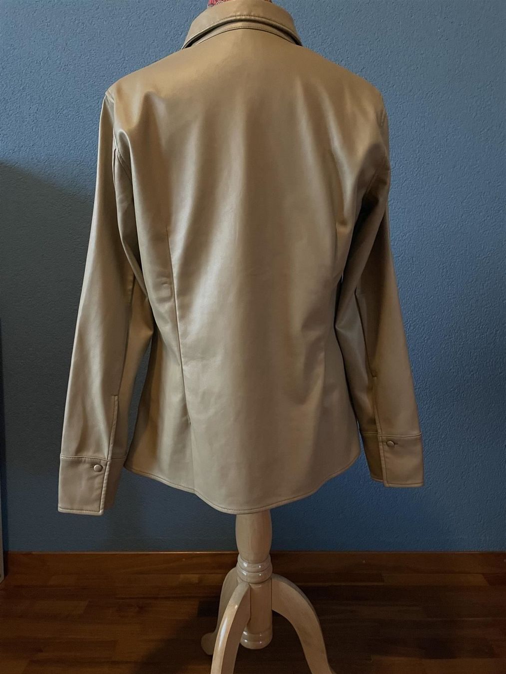Camicette: Ledereoptik Bluse für jeden Anlass – Nuovo (secondo la descrizione) da Bourguillon venduto da gartenwohnen 3