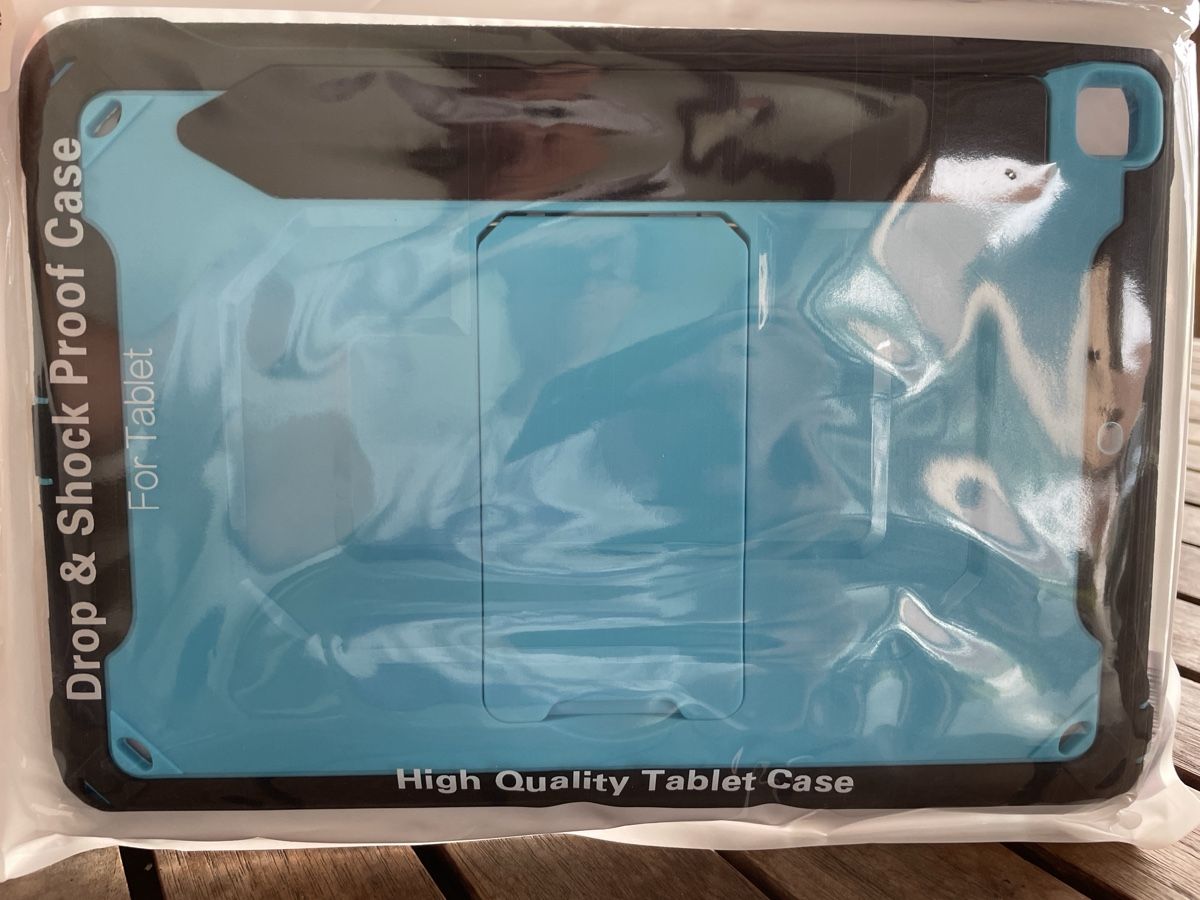 Covers & Taschen: iPad Hülle (2019/20/21) – Neu und originalverpackt aus Neftenbach von Sibio9