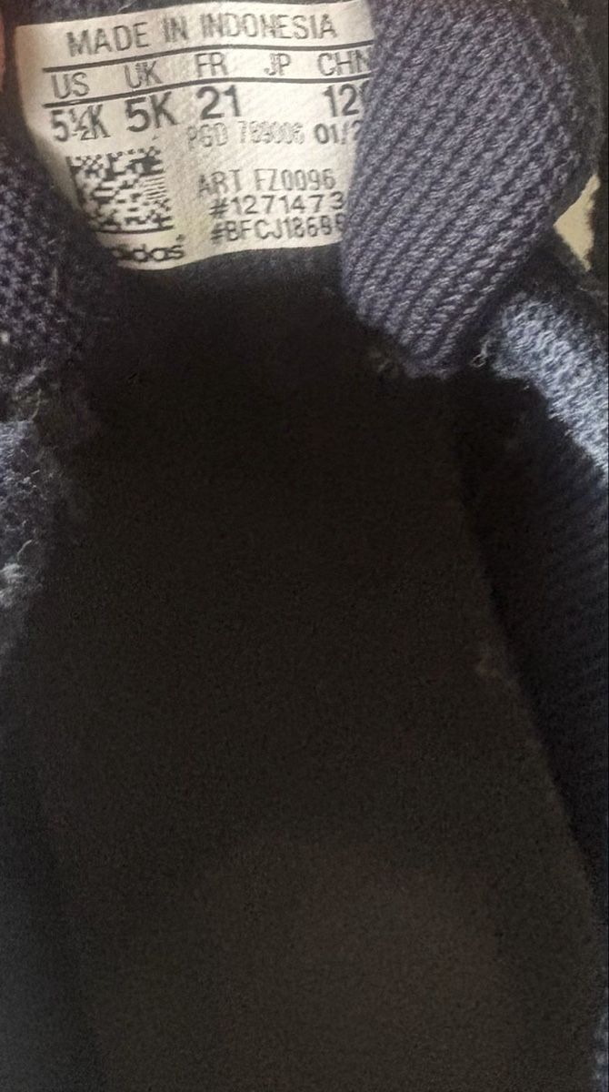 Adidas Scarpe per ragazzi: Chaussures Adidas bébé garçon taille 21 – Usato da Versoix venduto da Pti-pois 2