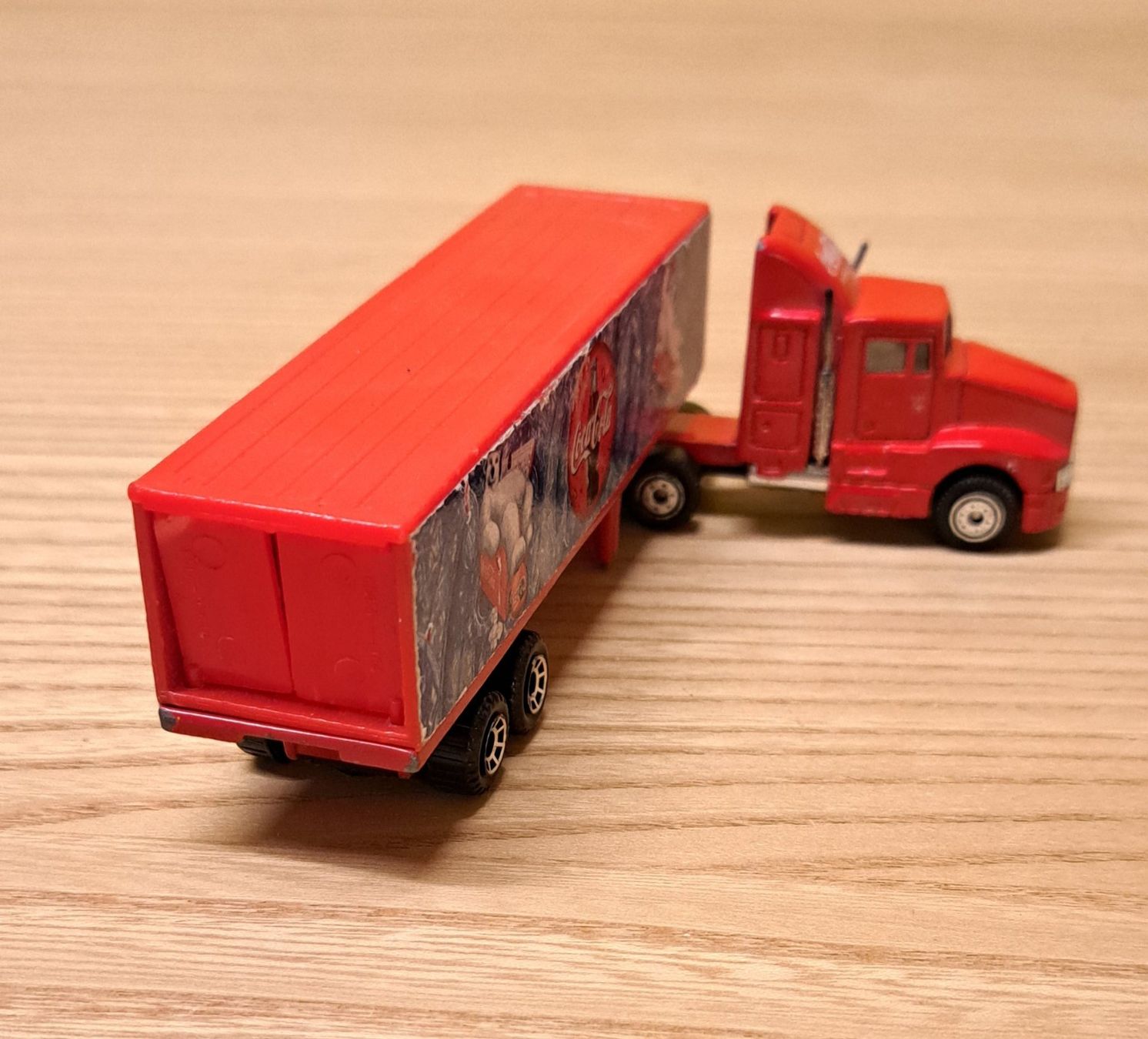 Coca-Cola Modellautos: Coca Cola Sattelschlepper Matchbox Modell – Gebraucht aus Dietlikon von kosta.katoglou 5