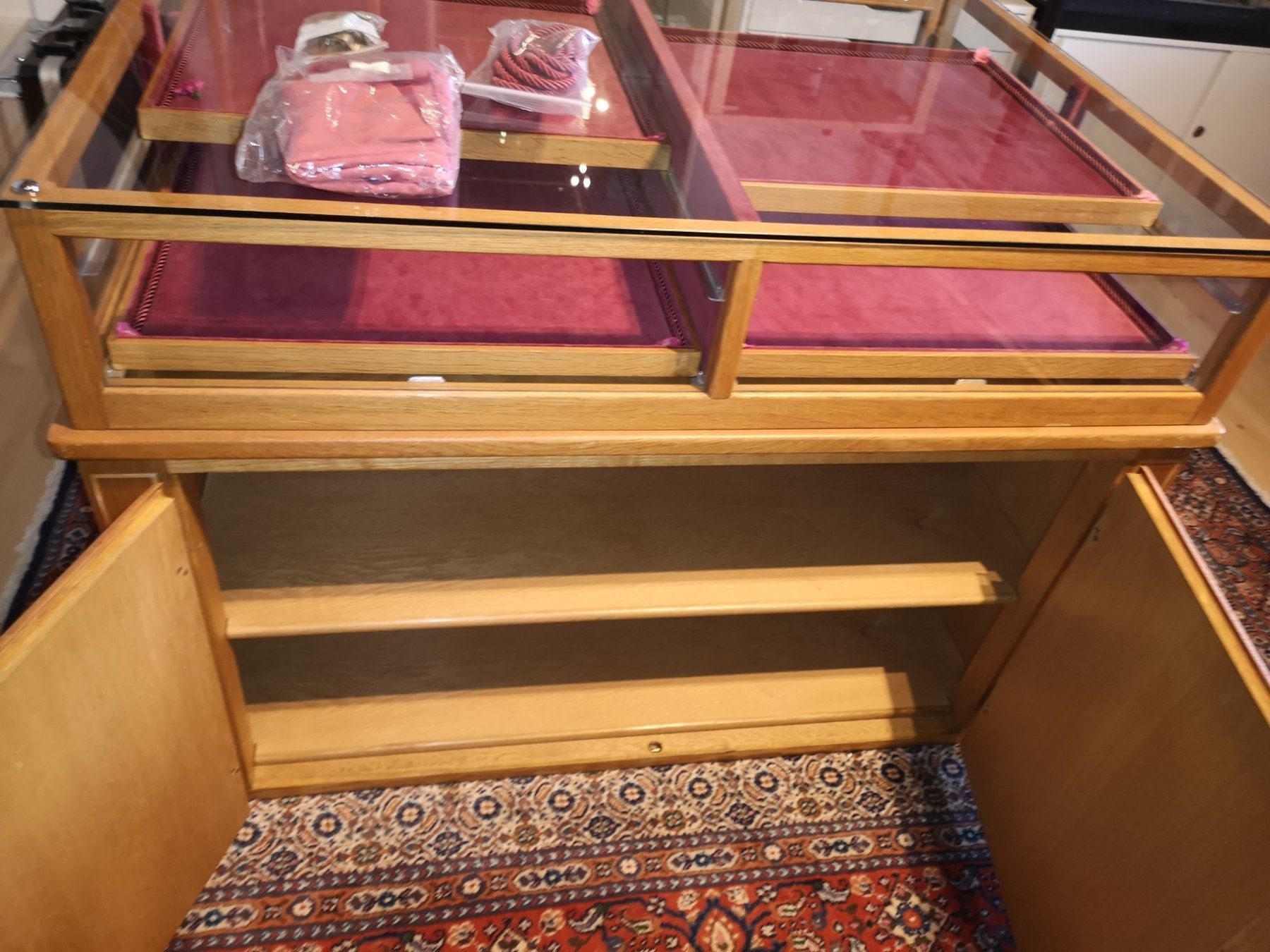 Vetrine: Vitrine aus den 1950 – Usato da Ormalingen venduto da Egra0 5