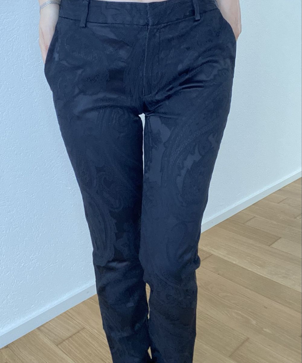 Massimo Dutti Pantaloni: Massimo Dutti Hose, Schwarz, Gr. 36 Top! – Usato da Kriens venduto da sch_v6nl 1