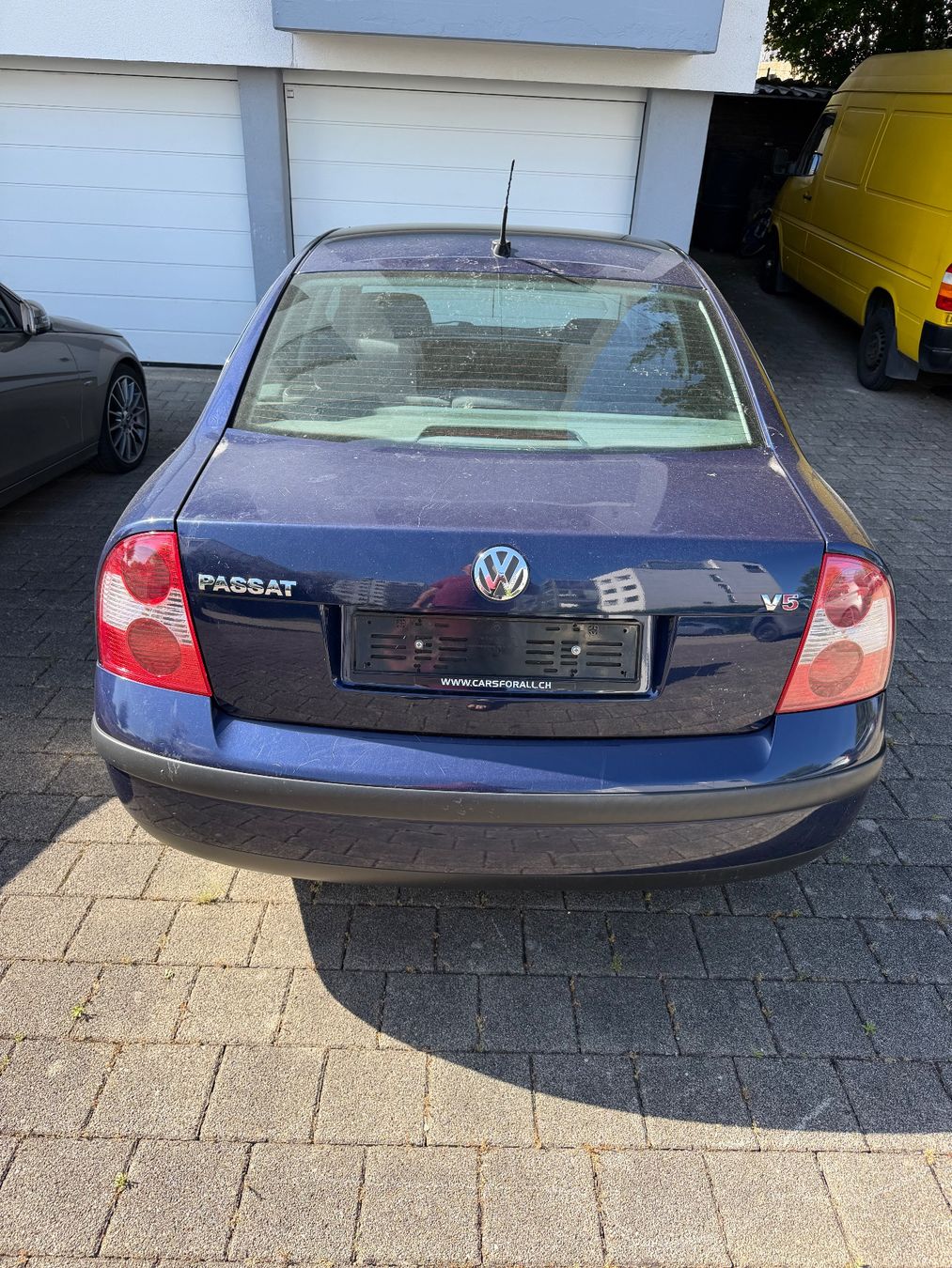 VW Automobili: VW Passat V5 Limousine dunkelblau – Usato da möhlin venduto da platzsimo 2