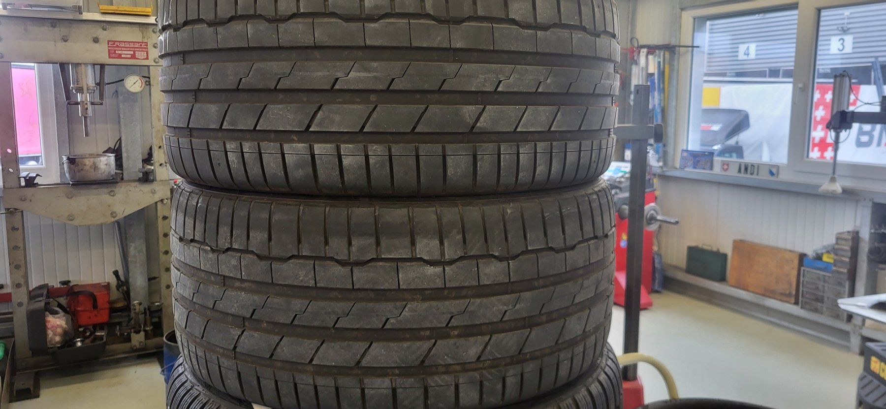 Hankook Pneumatici & Ruote complete: 2 Sommerreifen Hankook – Usato da Uster venduto da Malefitz
