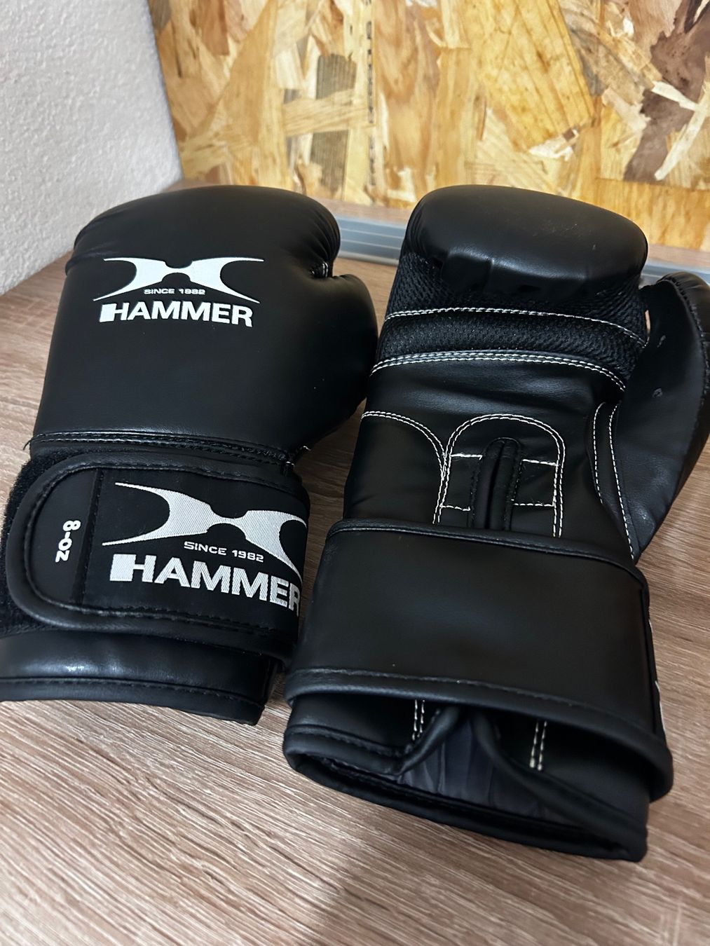 Gants & mitaines : Hammer Boxing Handschuhe 8-0z – D'occasion à Allschwil par GrenzWert