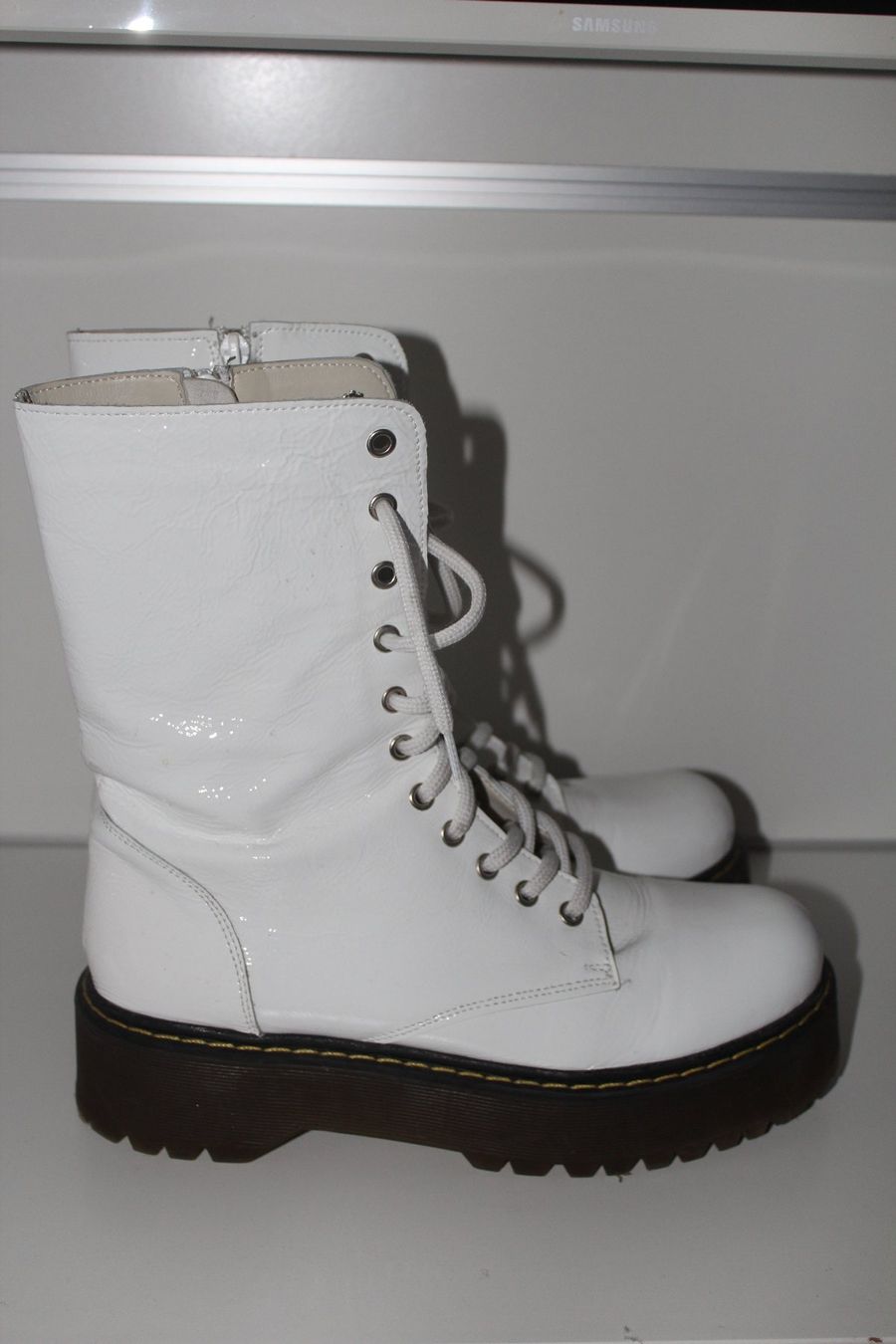 Scarpe da donna: Lackleder Boots Gr.40 – Usato da zürich venduto da kira.jj