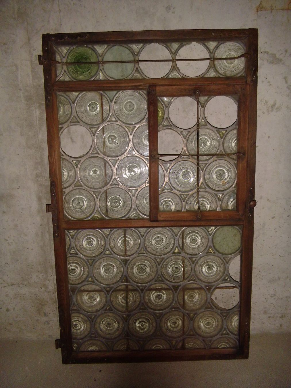 Finestre: Holzfenster mit Butzenglas – Usato da St Gallen venduto da Hrabbit