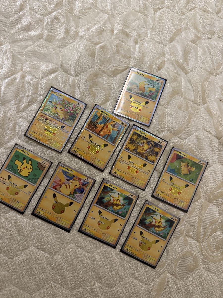 Pokémon Cartes à collectionner: Pokemon pikachu 30TH – Neuf avec emballage d'origine à Giubiasco par GoldstarLord 1