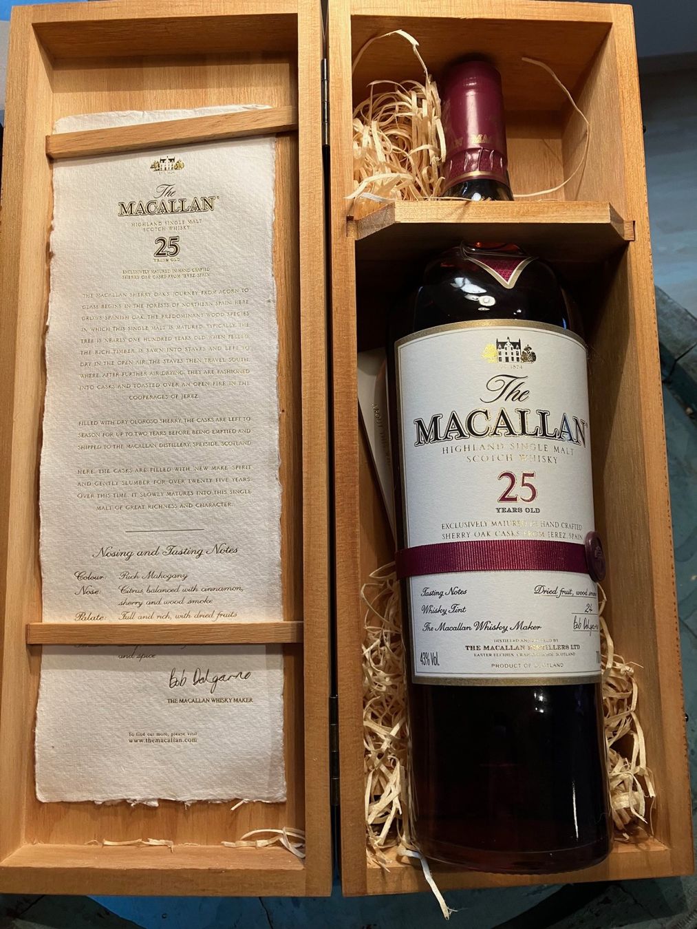 Macallan Spiritueux: Macallan 25 Years Sherry 2011 – Neuf avec emballage d'origine à Aarwangen par concorde58