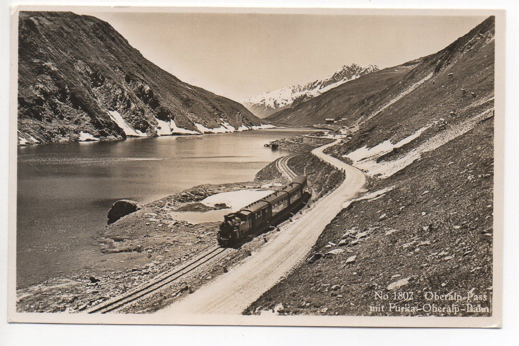 Cartoline postali: OBERALP-PASS mit Furka-Oberalp-Bahn – Usato da Jona venduto da philajona