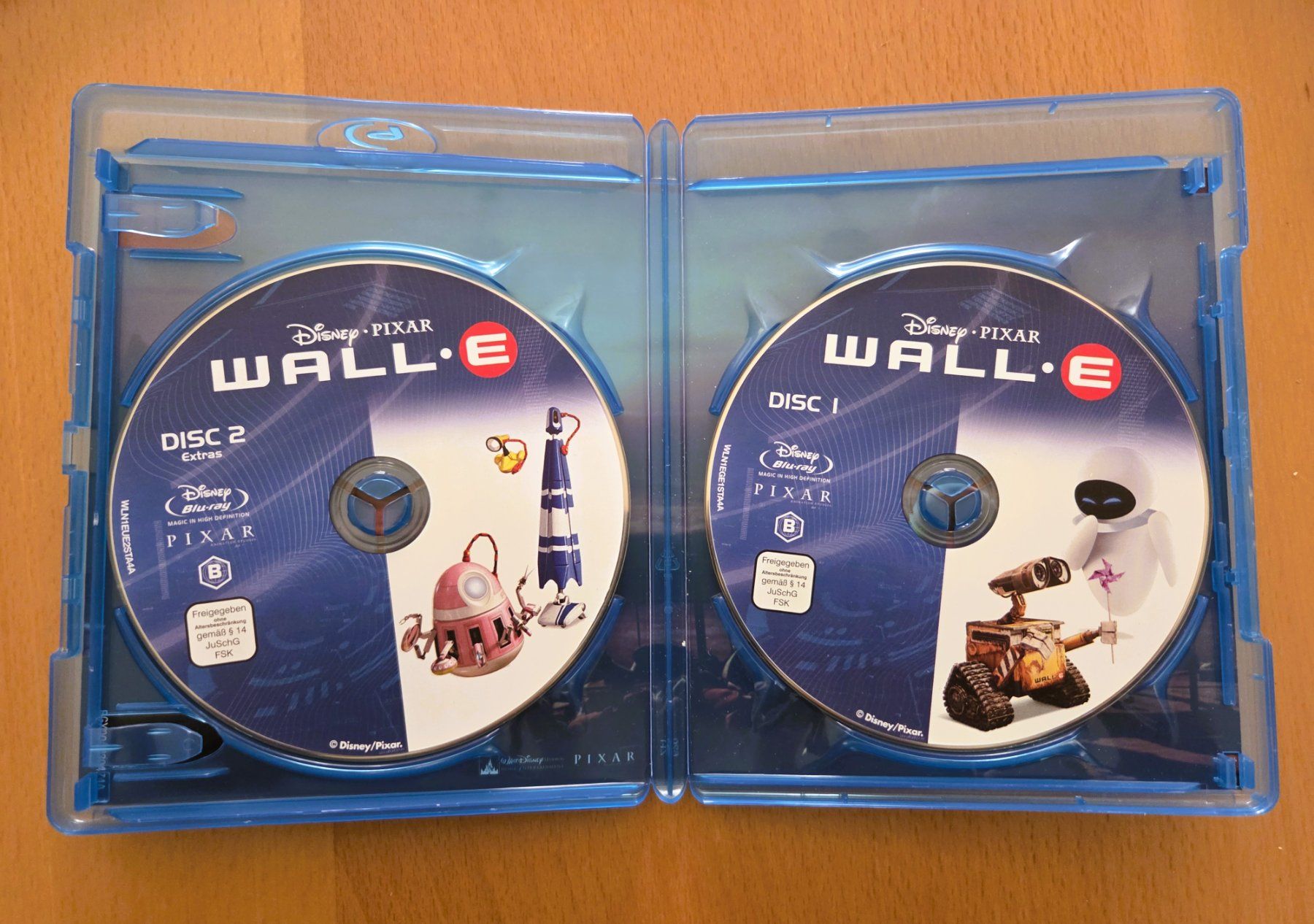 Tous les DVDs: BLU-RAY 2x DISC - WALL- E / WALT DISNEY – D'occasion à Brüttisellen par Nighttrain 1