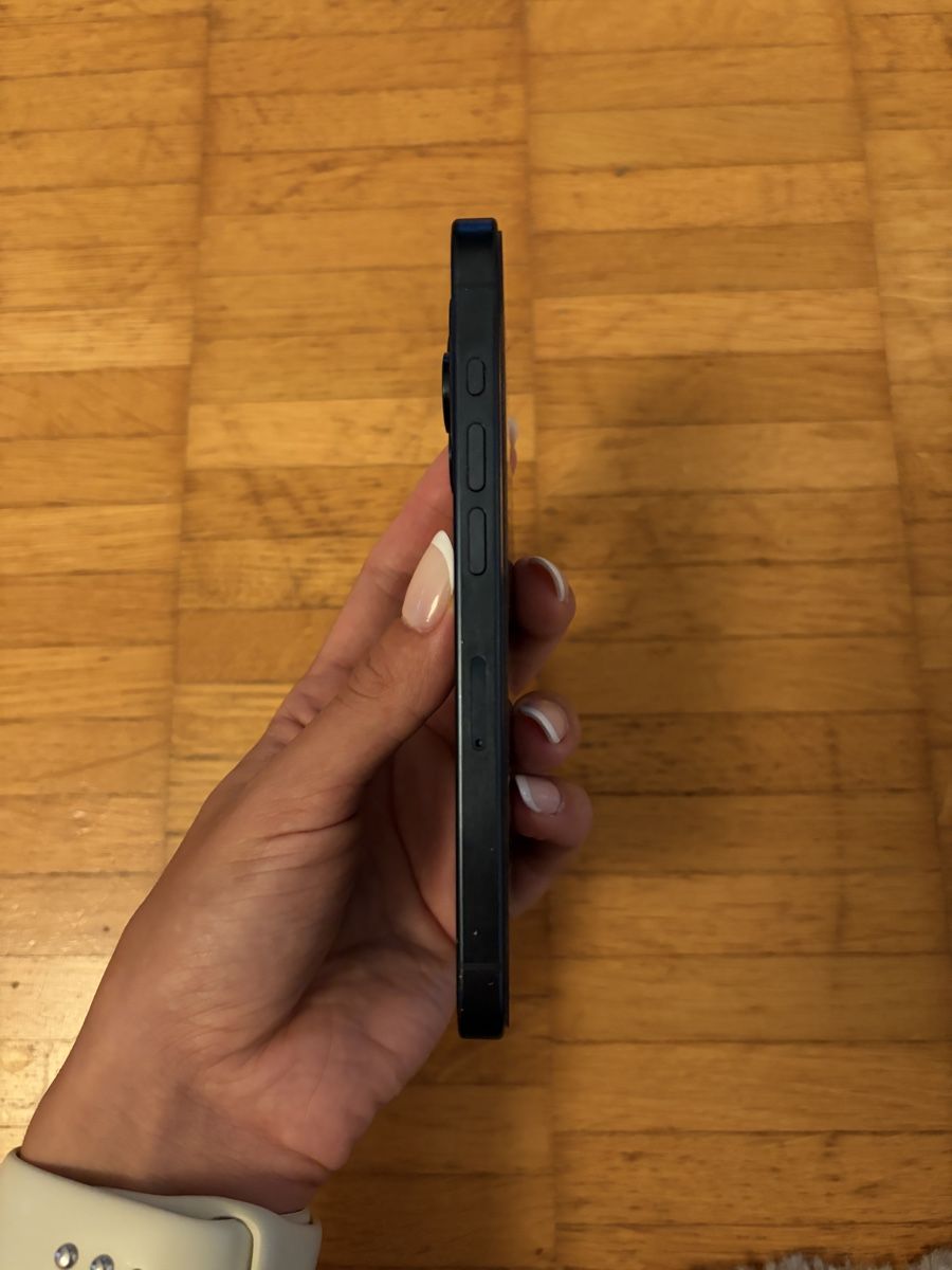 Apple Telefoni cellulari / Smartphones: IPHONE 15 PRO BLUE TITANIUM 128 GB – Usato da Hinwil venduto da sally_21 3