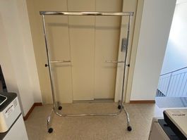 Kleiderständer mit Rollen Metall Silber 2-stöckig gebraucht