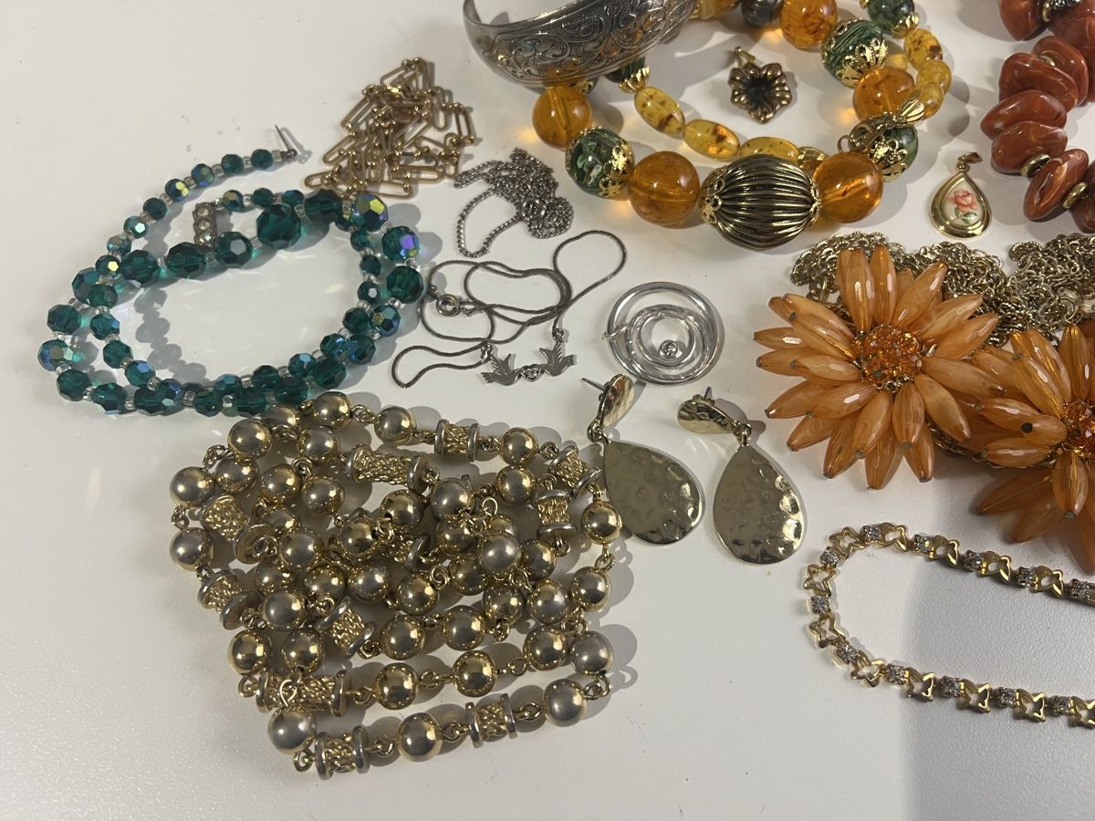 Sonstiger Schmuck: Lot de bijoux anciens  – Gebraucht aus St-Pierre-Clages von ste_xk6p 1