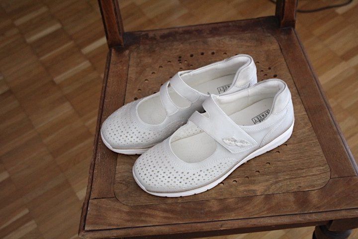 Damenschuhe: easy Street Damenschuhe , Hedda Gr. 38 – Gebraucht aus Locarno von madame-tus-sauds 1