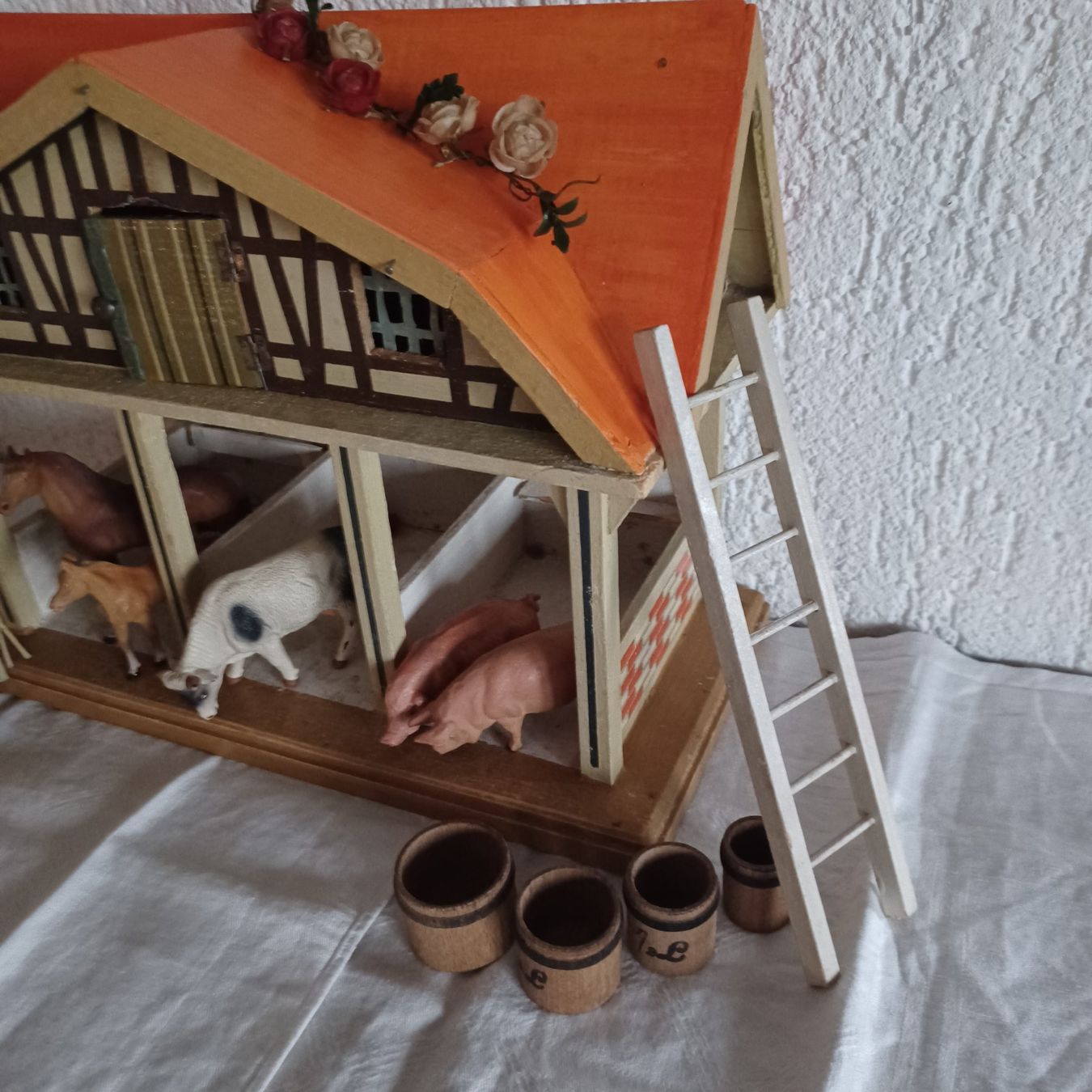 Giocattoli: Gottschalk antiker kleiner Stall – Usato da Abtwil SG venduto da luupsy 1