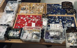 🔥🔥XXXXXL Lot Pins Vintage alles dabei🔥🔥