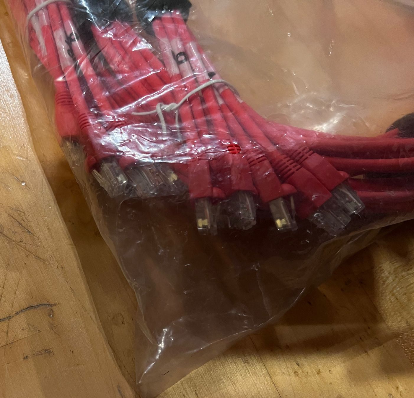 Kabel: 2x 6 Cat6 Netzwerkkabel a 2.1 Meter – Neu und originalverpackt aus Unterengstringen von NOISE 2