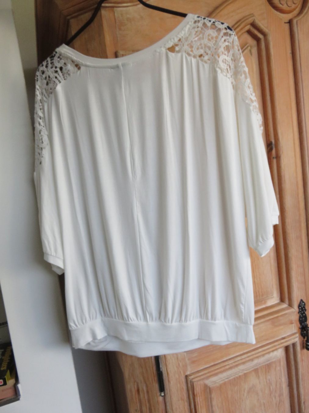 T-shirt: SHIRT MIT SPITZENEINSATZ Gr. L – Nuovo (secondo la descrizione) da Lachen SZ venduto da portofino01 1