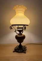 Antike Tischlampe