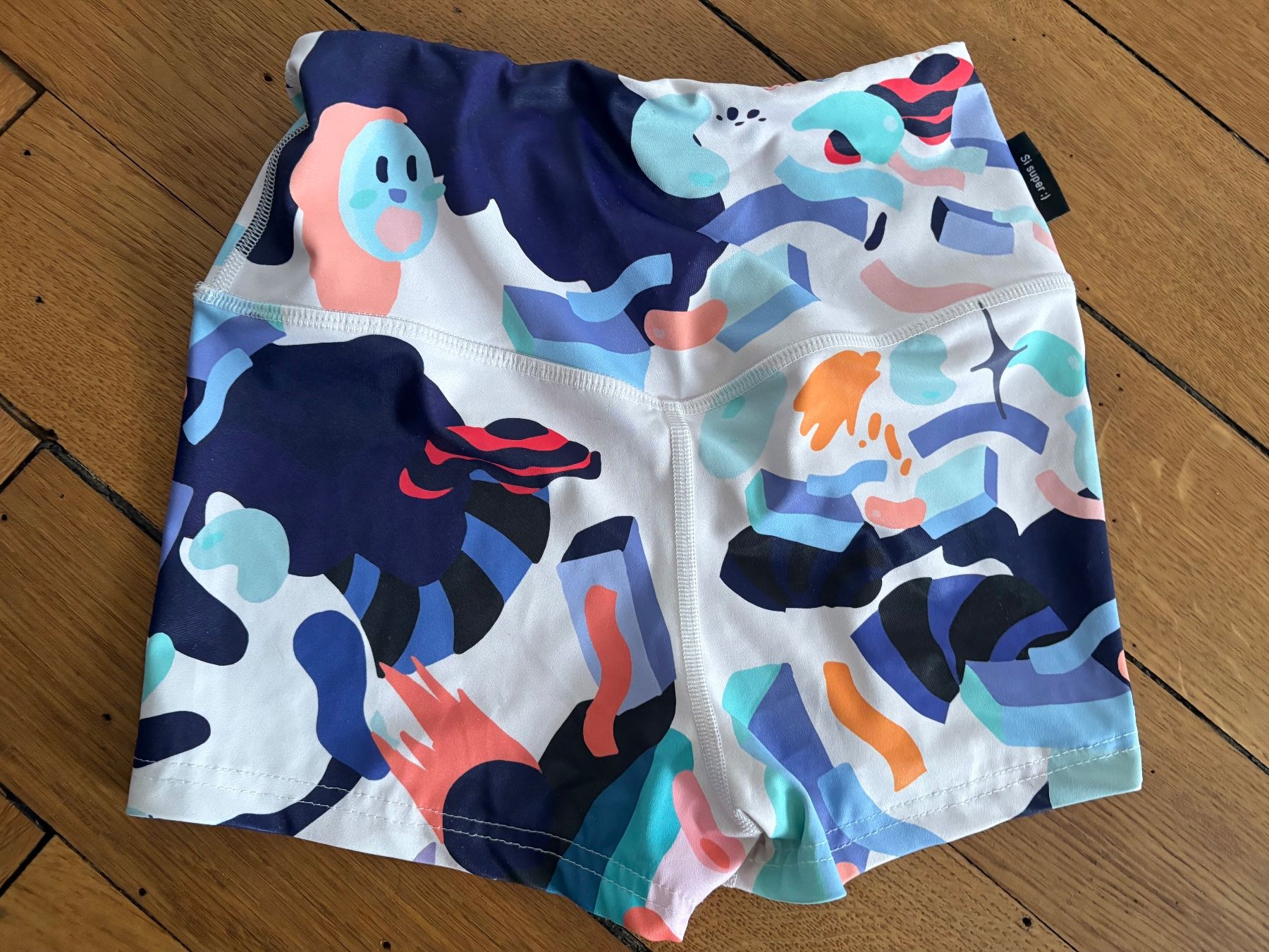 Hosen: Abraka Gym Shorts Gr. S – Gebraucht aus Zürich von triangular 1