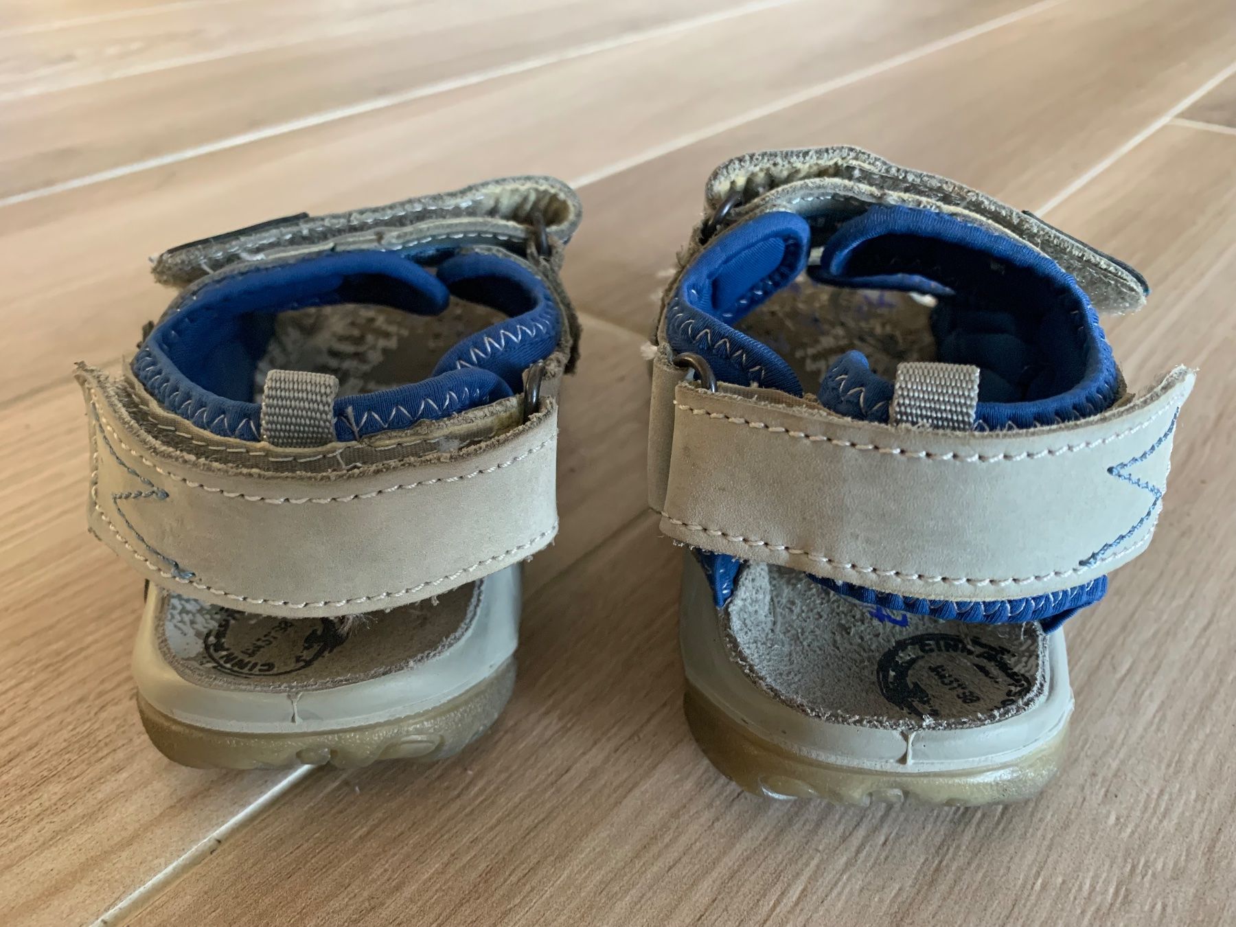 Scarpe per ragazzi: Sandalen Gr. 32 grau-blau – Usato da Rudolfstetten venduto da Joyw 3
