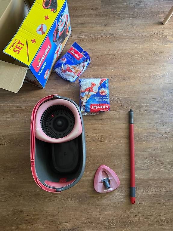 Altro per la casa: Vileda Turbo 2in1 Spin Mop and Bucket  – Usato da Pfäffikon SZ venduto da upe_2zkr