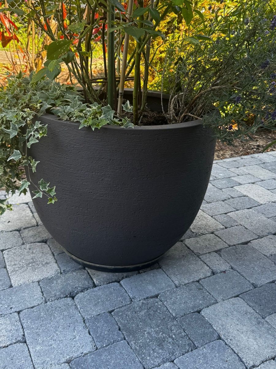 Pots de fleurs: Blumentopf gross – D'occasion à Egg b. Zürich par Brocki_Insel_Egg