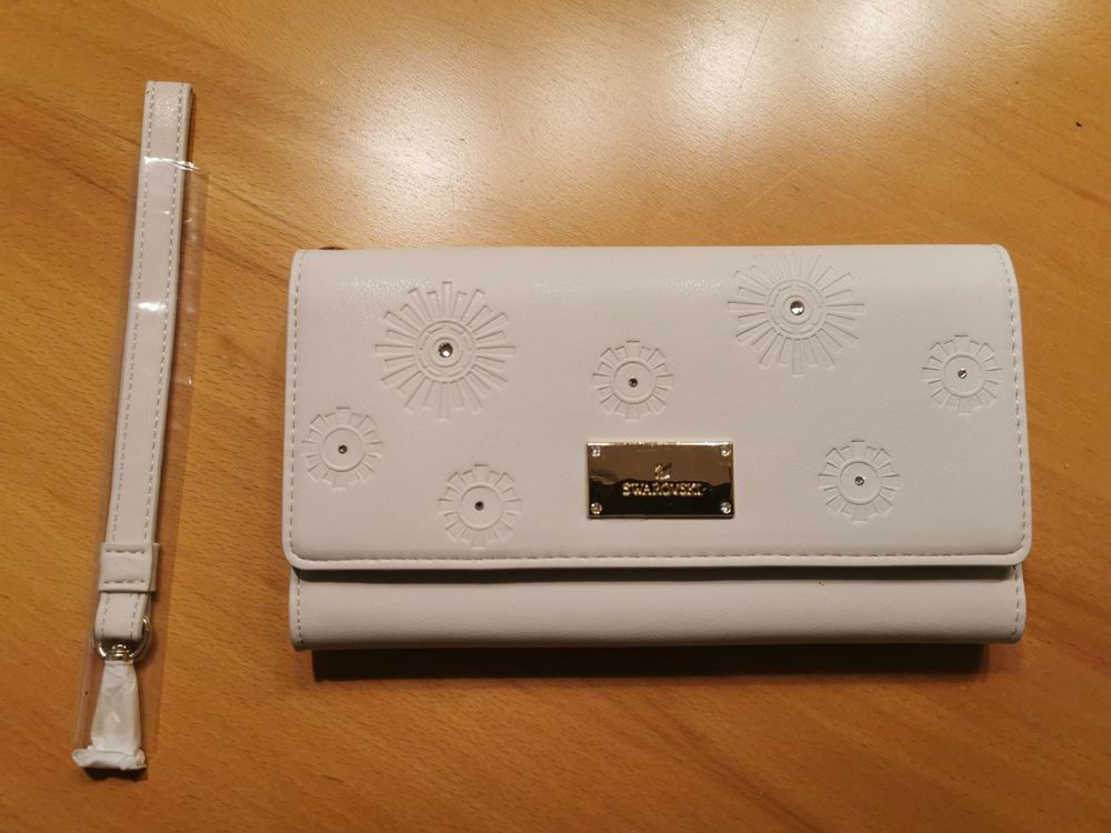 Swarovski Travel Wallet Kaufen auf Ricardo