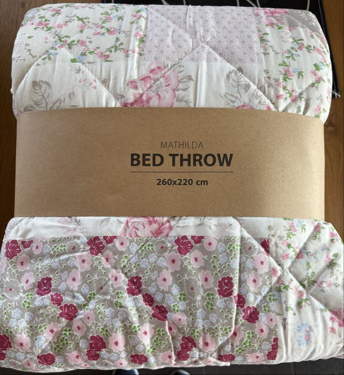 Coperte: Romantische Tagesdecke Blumenmuster – Nuovo e nell'imballaggio originale da Kesswil venduto da Nicole220870