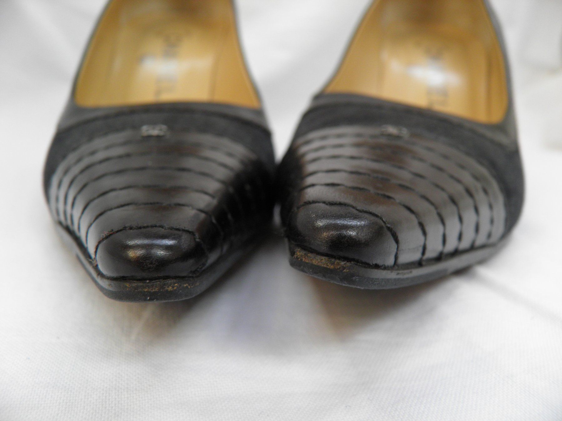 Chanel Scarpe da donna: Klassische Pumps CHANEL, Gr. 38 – Usato da Rüti ZH venduto da corvus-corvus 3