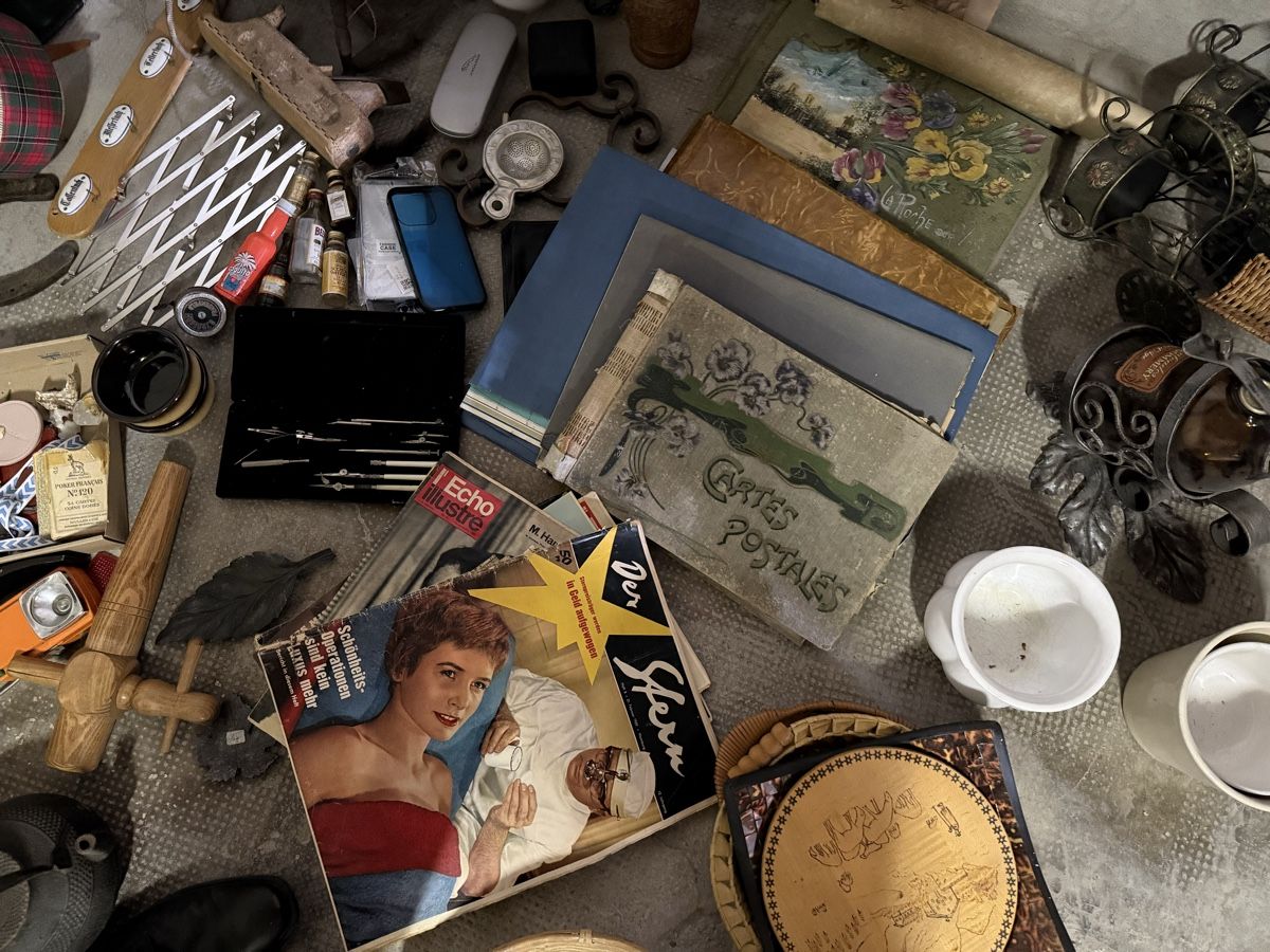 Toutes les décorations: Flohmarkt lot antik – D'occasion à Sierre par OCNL 5