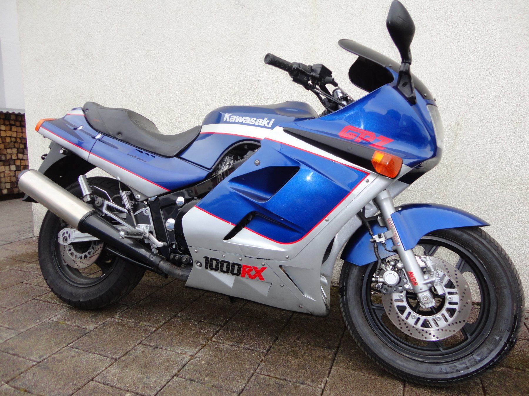 Kawasaki Strasse: Kawasaki GPZ 1000 RX – Gebraucht aus Brittnau von  2