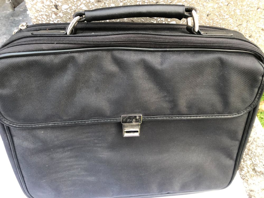 Laptop-Tasche / Sacoche pour ordinateur portable 1