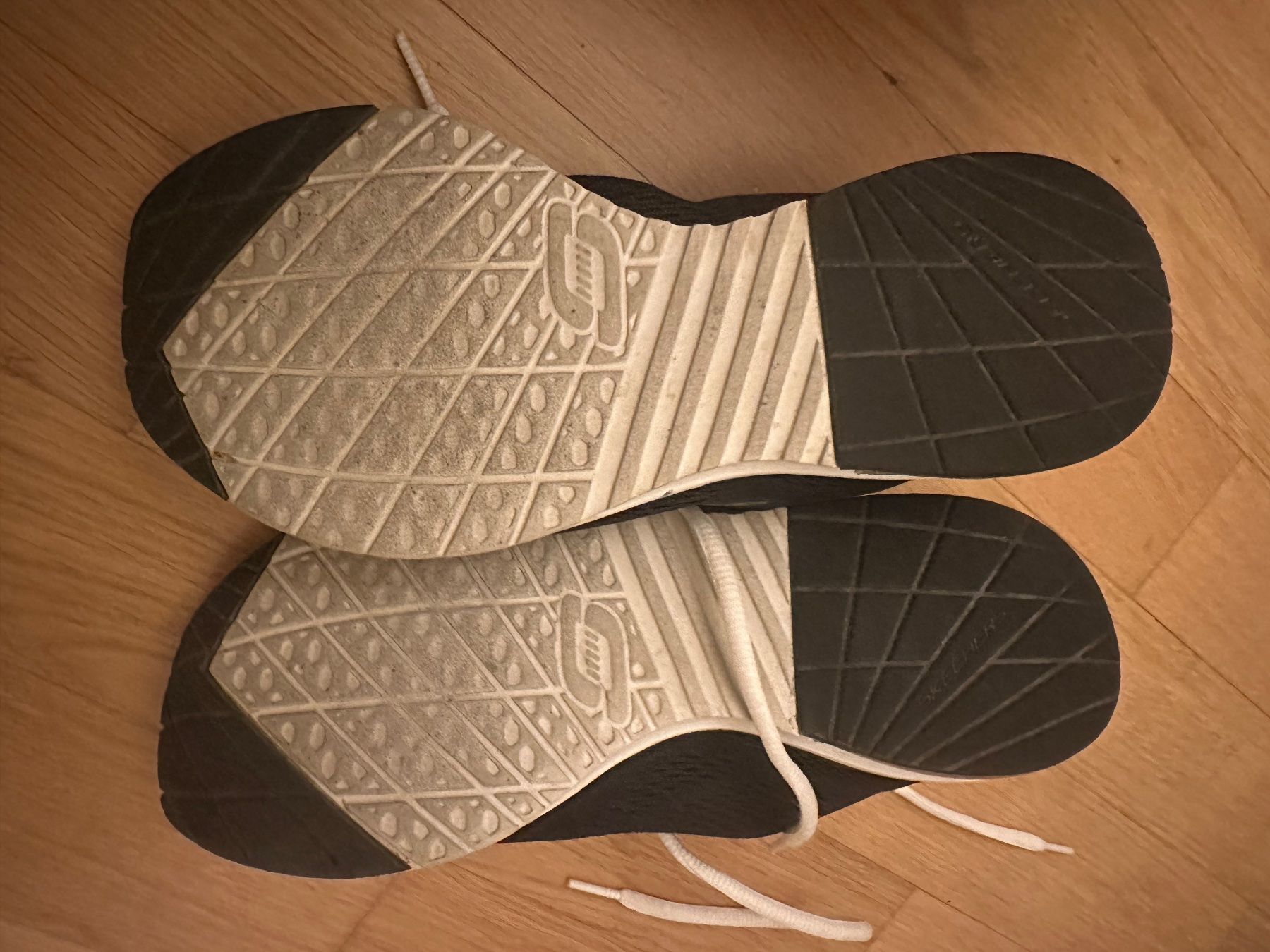 Skechers Scarpe per ragazze: Turnschuhe – Usato da Kriens venduto da cha_5yhb 2