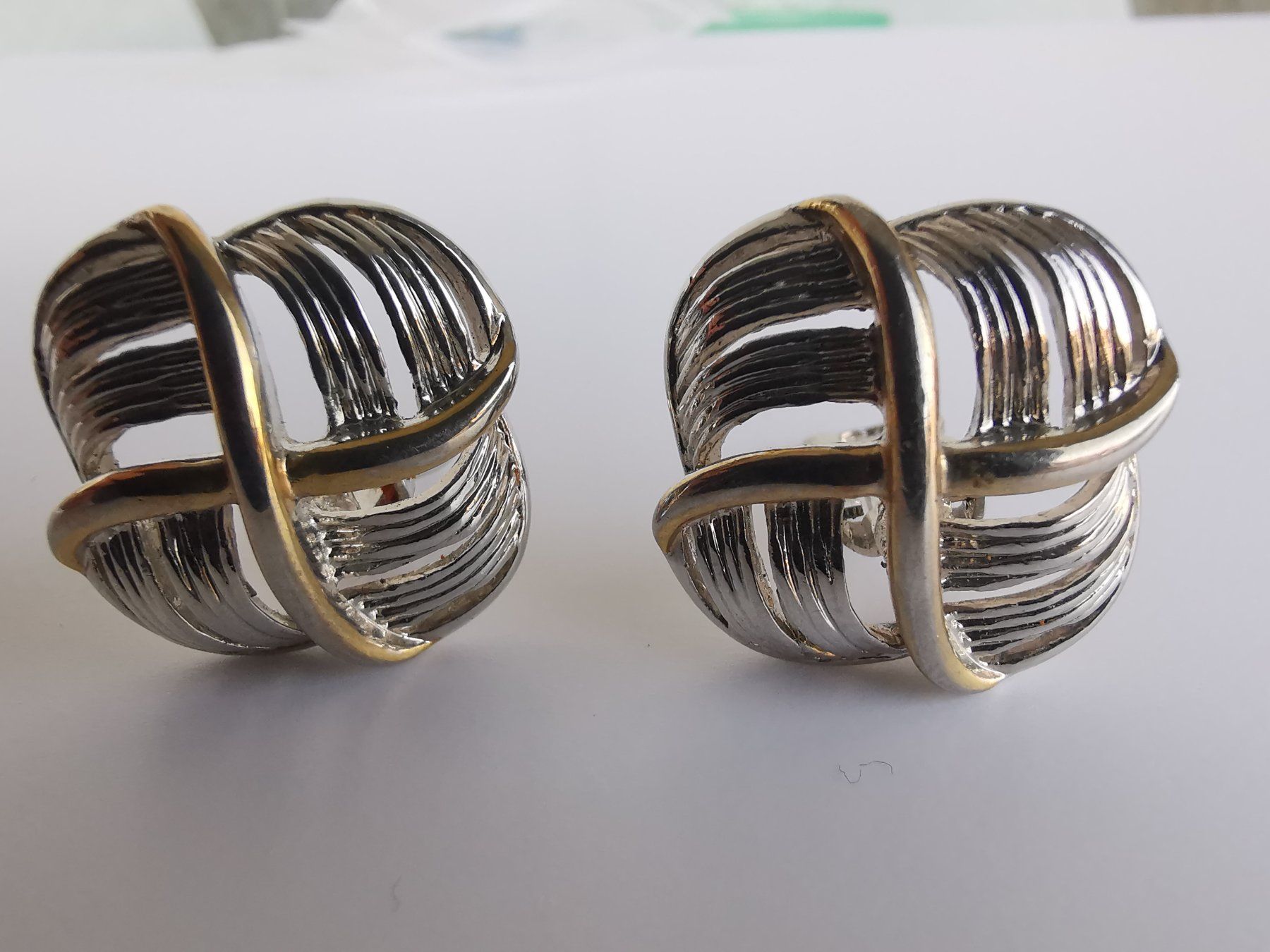 Boucles d'oreille: Boucles d'oreille clip/ Ohrringe Clip/ Orecchini – D'occasion à Fribourg par SD1910 5