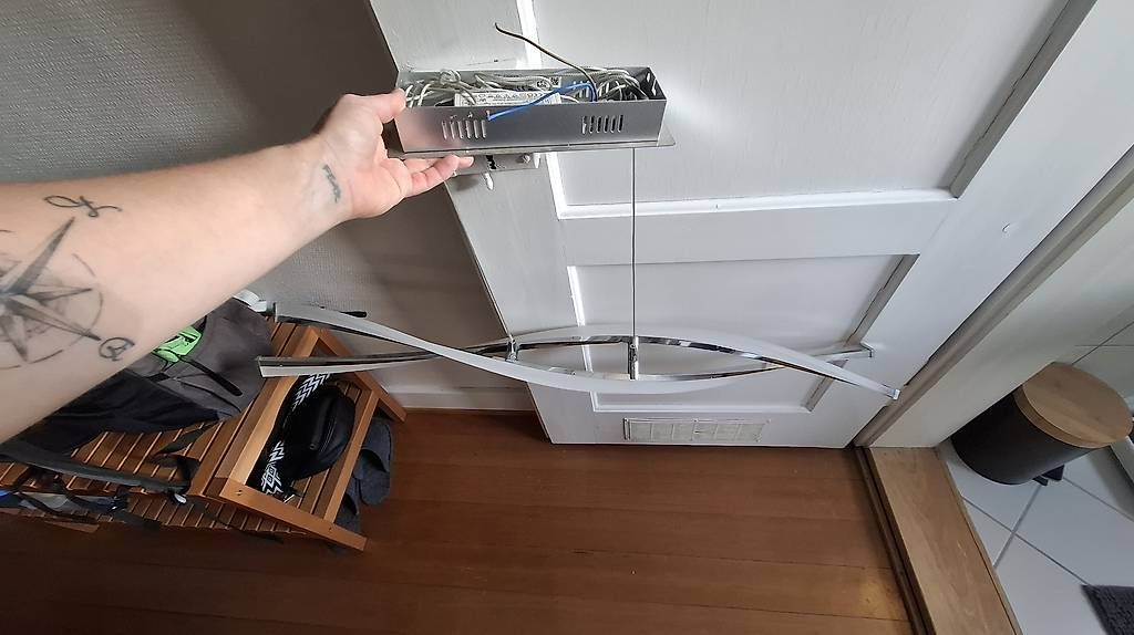 Lampadari & plafoniere: Esstischlampe schön geschwungen – Usato da Winterthur venduto da Draco44 2