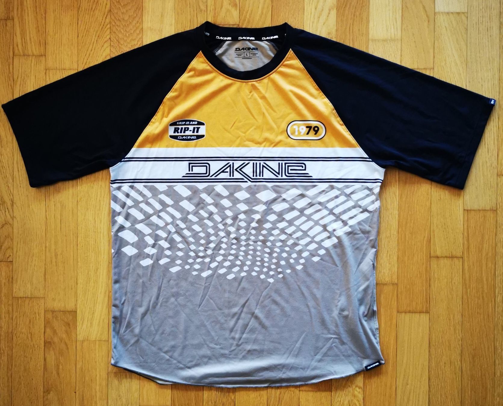 Dakine Canottiere & Pantaloni: Dakine Bike Trikot – Nuovo (secondo la descrizione) da Emmenbrücke venduto da Herzog07