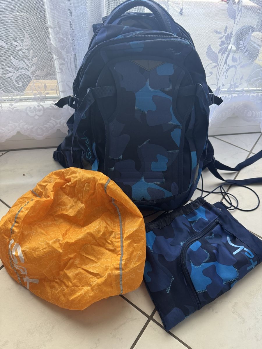 Satch Rucksäcke: Satch Troublemaker Schulrucksack inkl. Sportbeutel – Gebraucht aus Bassersdorf von mmikolaj