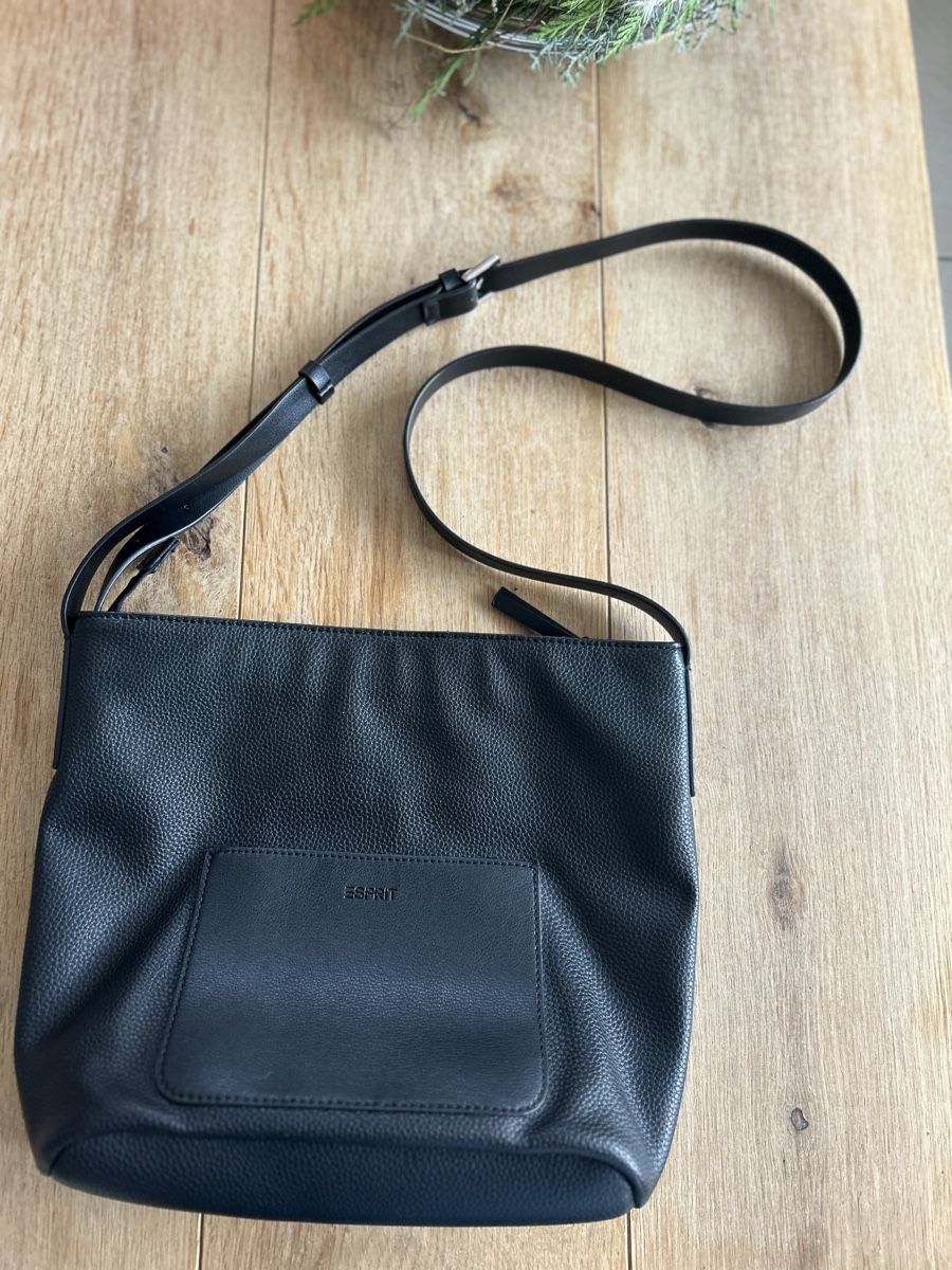 Esprit Borse da donna: Handtasche Esprit – Usato da Biembach im Emmental venduto da Filzinchen 1