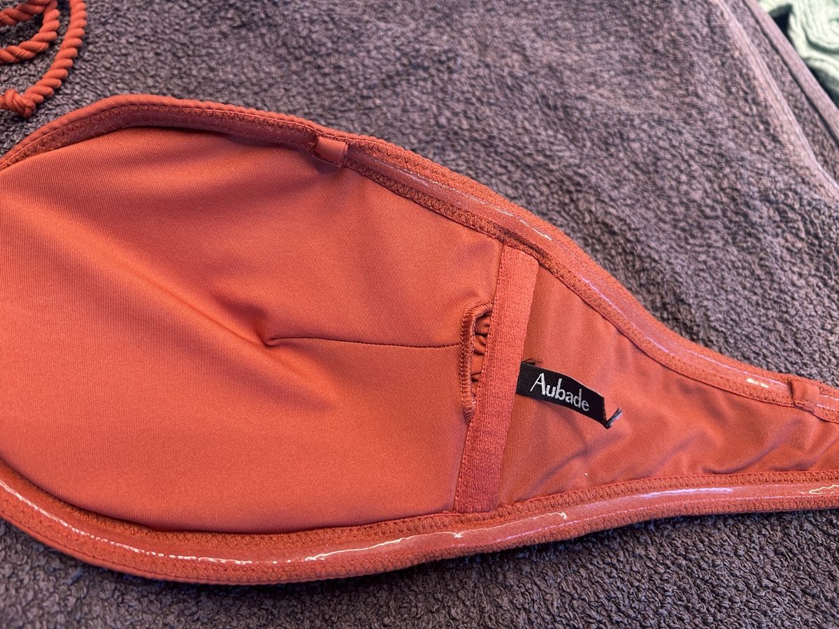 Aubade Costumi da bagno & Bikini: Aubade Bikini, rostrot, Gr. 36, neuwertig – Nuovo (secondo la descrizione) da Gümligen venduto da Pygmalion 1