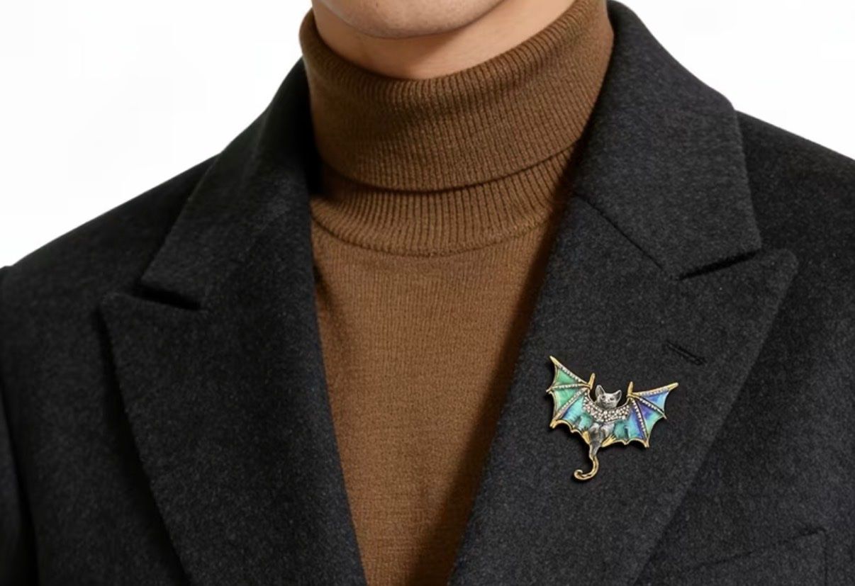 Spille & Fermagli: Fledermaus Brosche mit Strass, neu – Nuovo (secondo la descrizione) da Gams venduto da Mariawicca 1