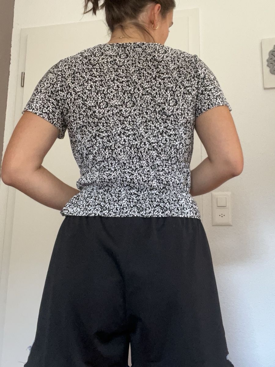 Pull&Bear Top: Sommertop schwarz weiss – Usato da Wil AG venduto da larwe 3