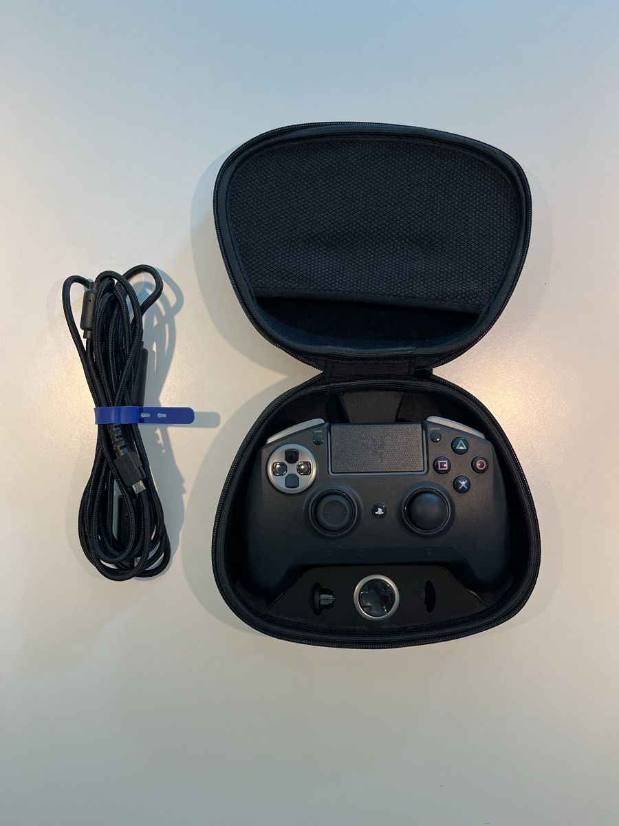 Razer Manettes: Gaming Controller Razer Raiju Ultimate – D'occasion à Ermatingen par noa_b2td 1