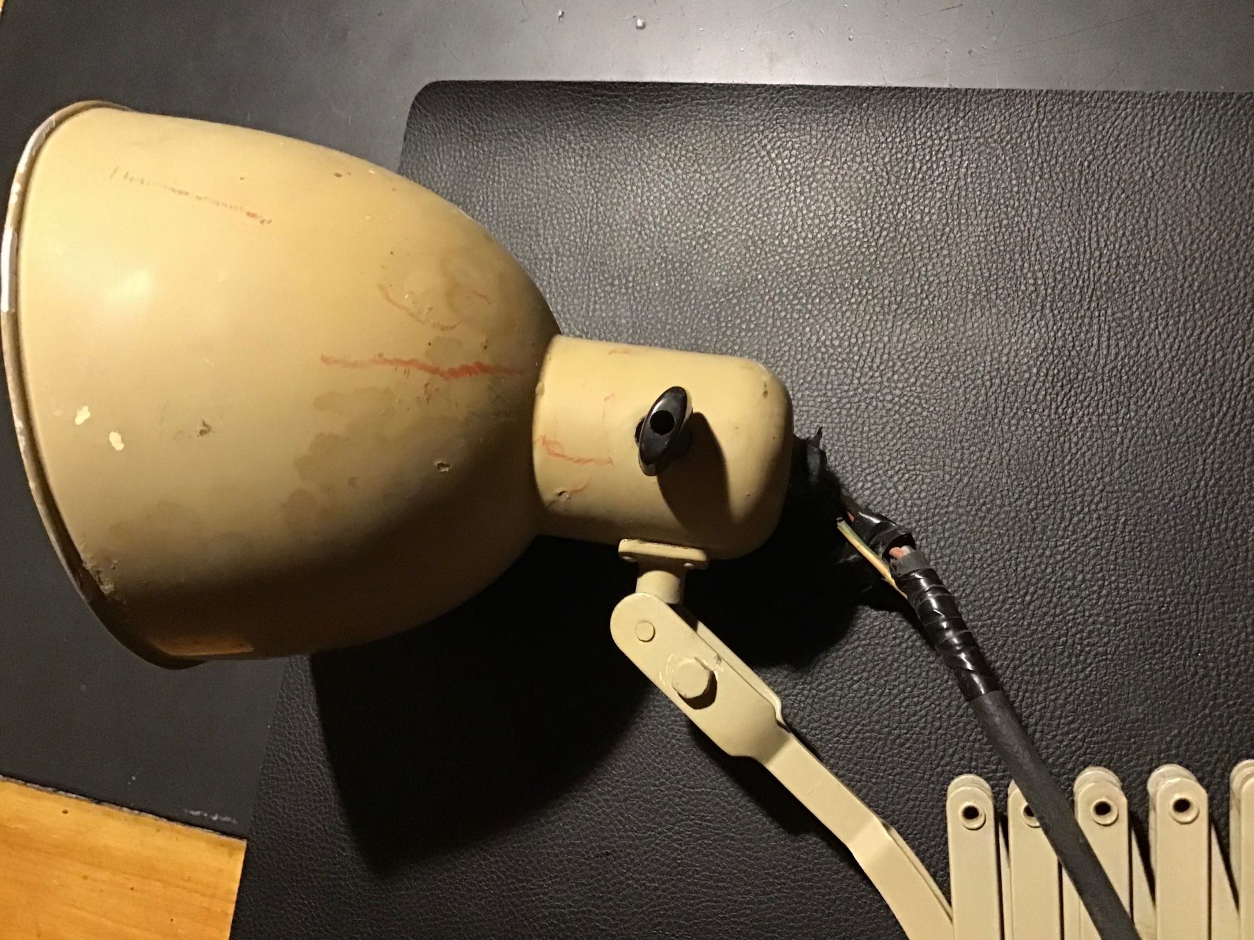 Belmag Lampade: Scherenlampe , Belmag  Zürich – Difettoso da Mitlödi venduto da Rauti 2