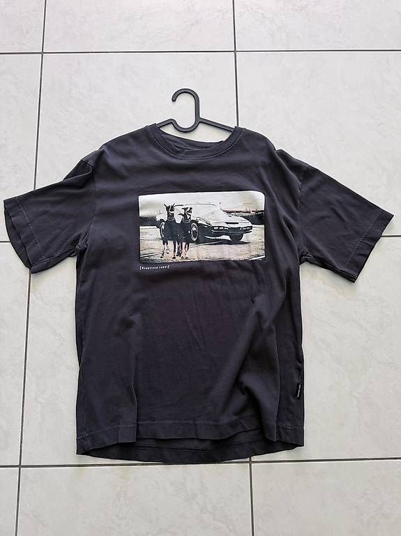 T-shirt: Redefined Rebel T-Shirt – Usato da Urtenen-Schönbühl venduto da ninociotti