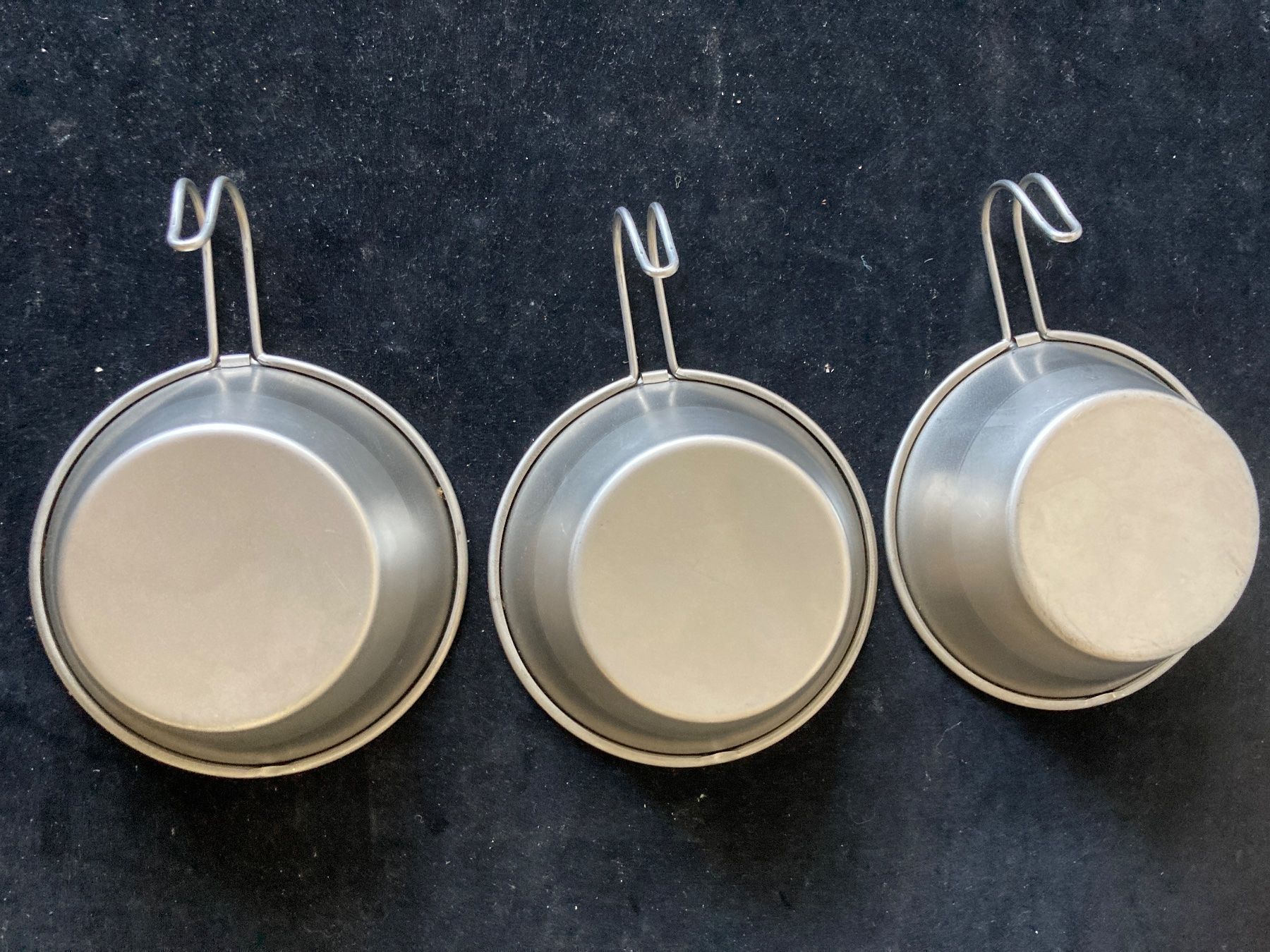 Moules à gâteaux: 3 Aluminium-Backformen mit Griff – D'occasion à Zürich par Chaeffeler 1