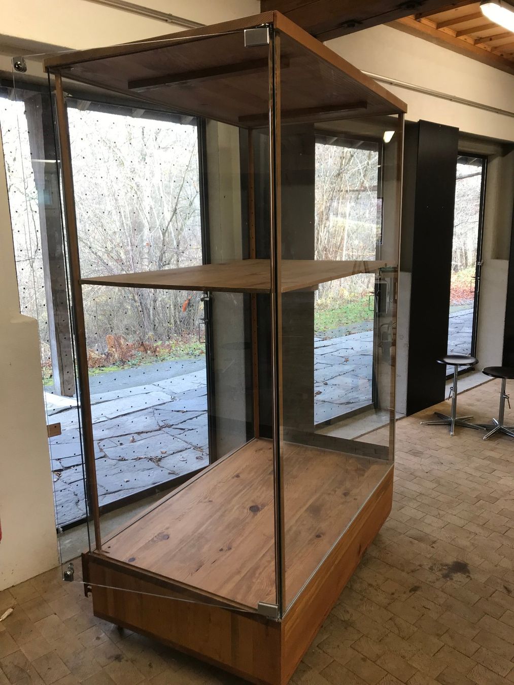 Vetrine: Grosse Vitrine, Holz/Glas – Usato da Bern venduto da lor_lc8z 1